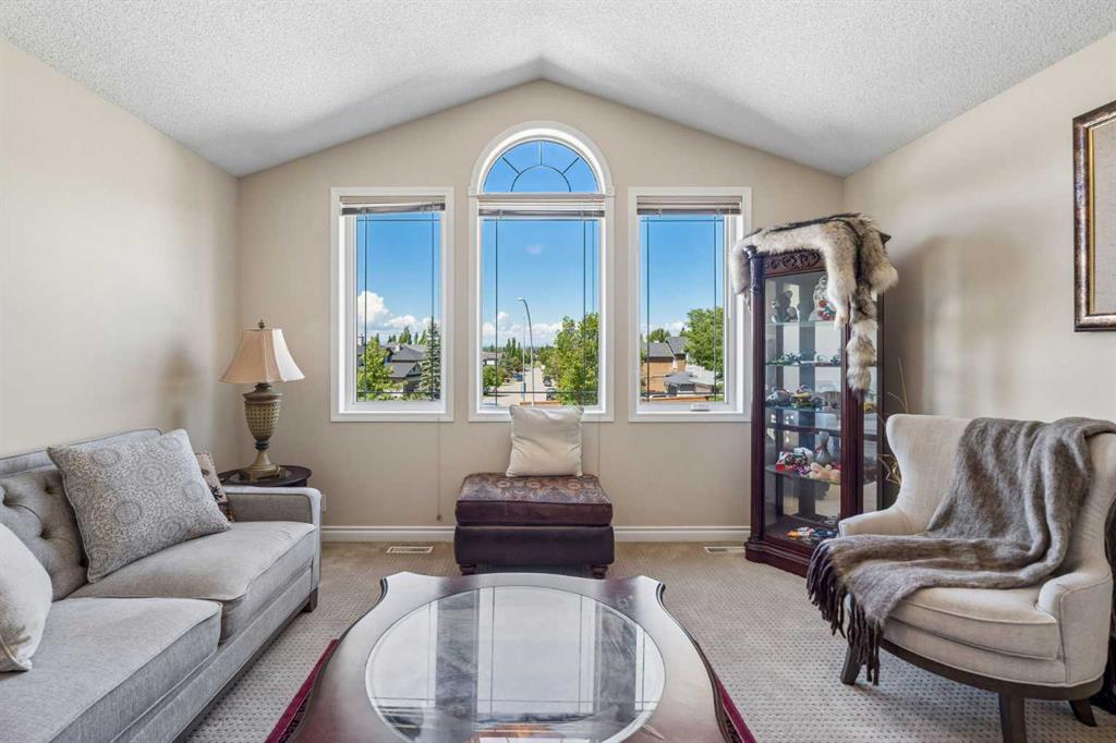 Picture for 86 Tuscany Ravine Road NW