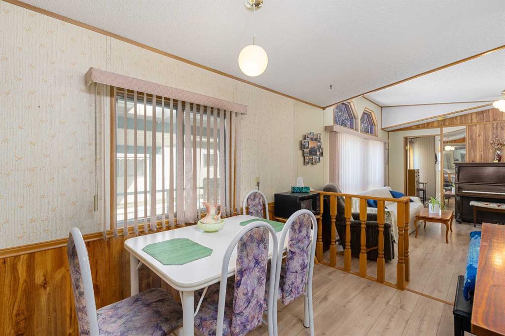 Picture for 71, 99 Arbour Lake Road NW