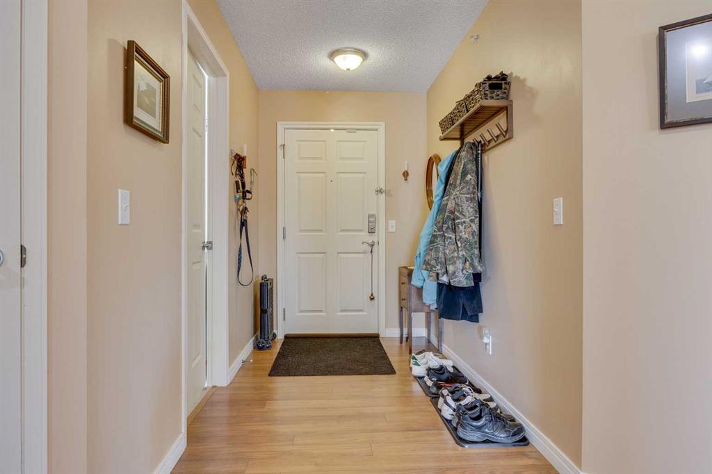 Picture for 1314, 950 Arbour Lake Road NW