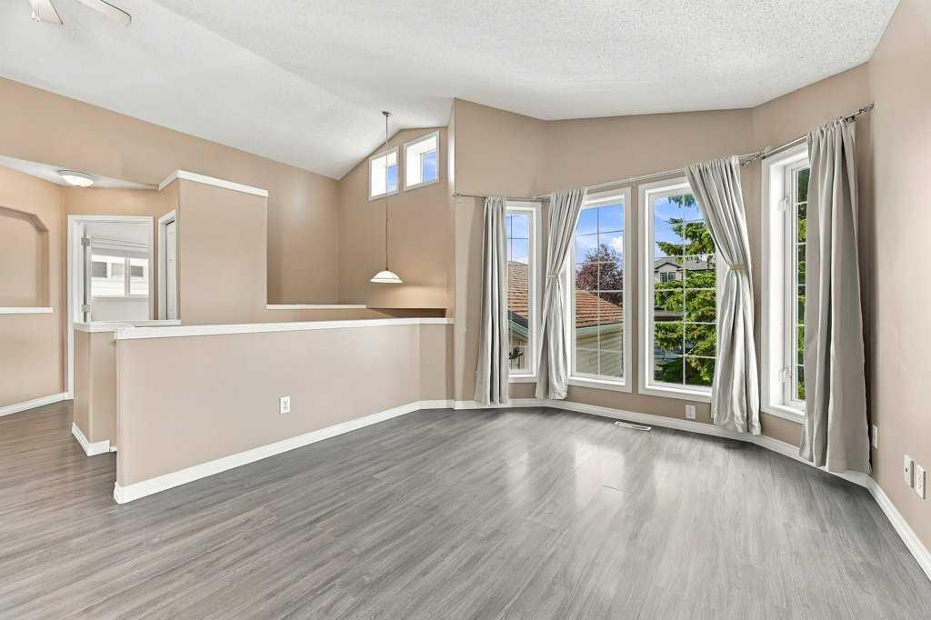 Picture for 242 Springs Place SE