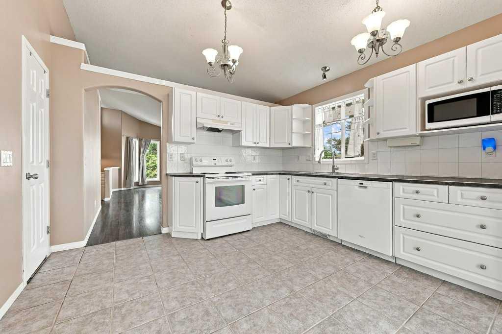 Picture for 242 Springs Place SE