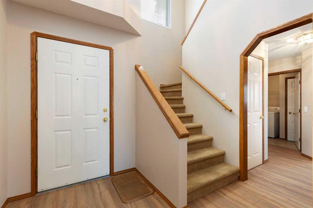 Picture for 205 Scotia Point NW