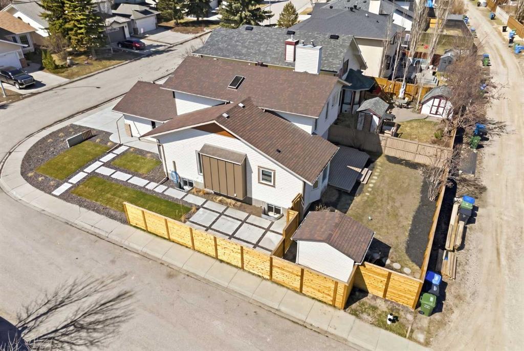 Picture for 42 Sunvista Crescent SE