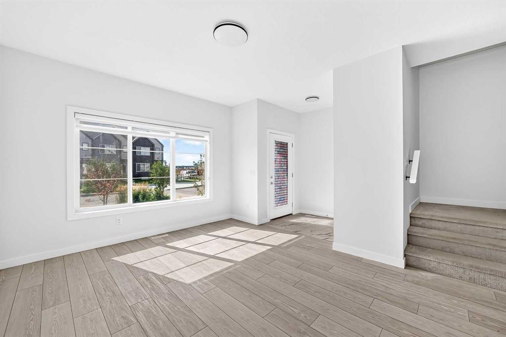 Picture for 7614 202 Avenue SE