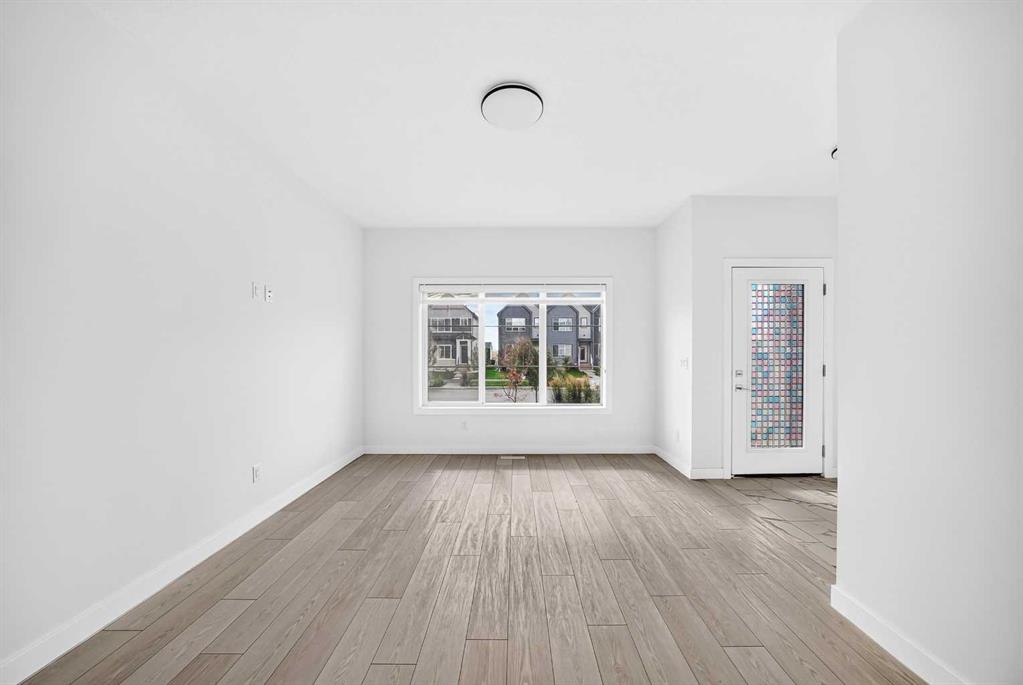 Picture for 7614 202 Avenue SE