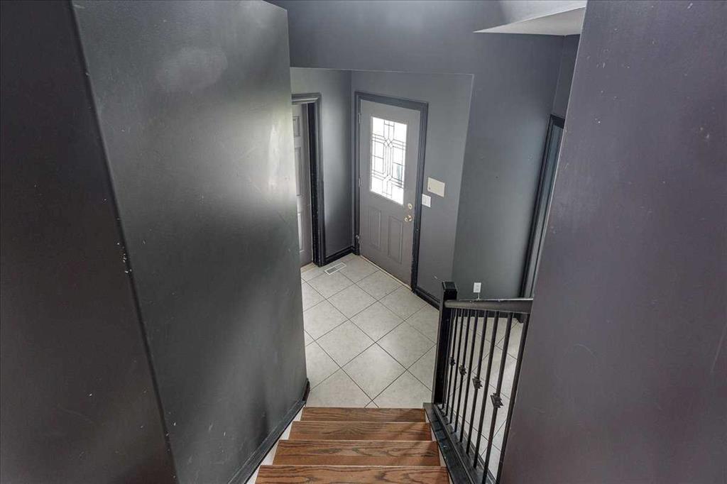 Picture for 114 Jenner Crescent 