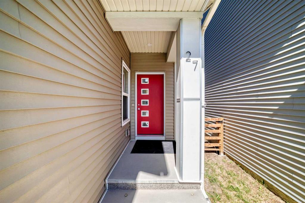 Picture for 27 Belvedere Point SE