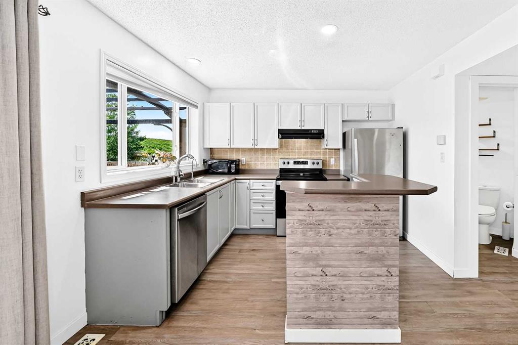 Picture for 294 Elgin View SE