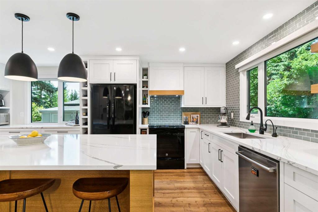 Picture for 272 Woodfield Road SW