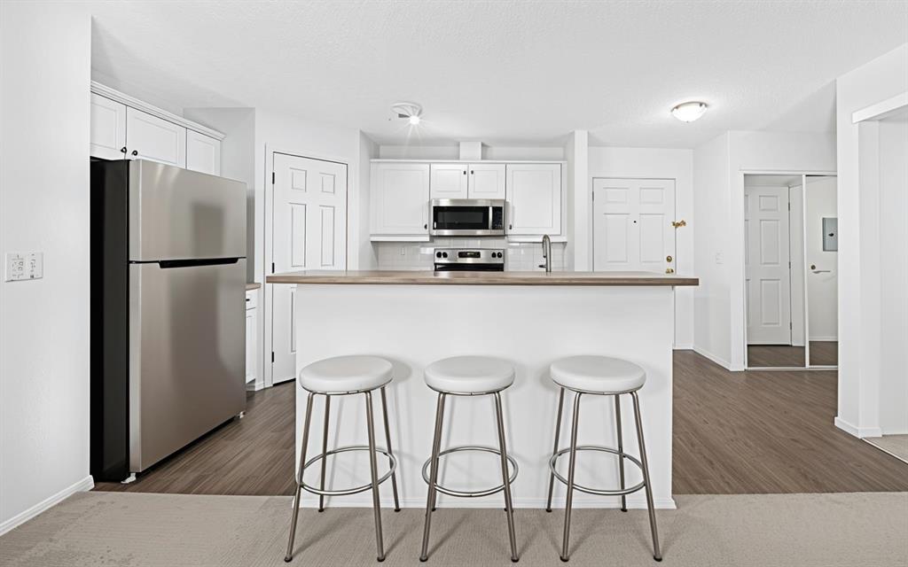 Picture for 209, 260 Shawville Way SE