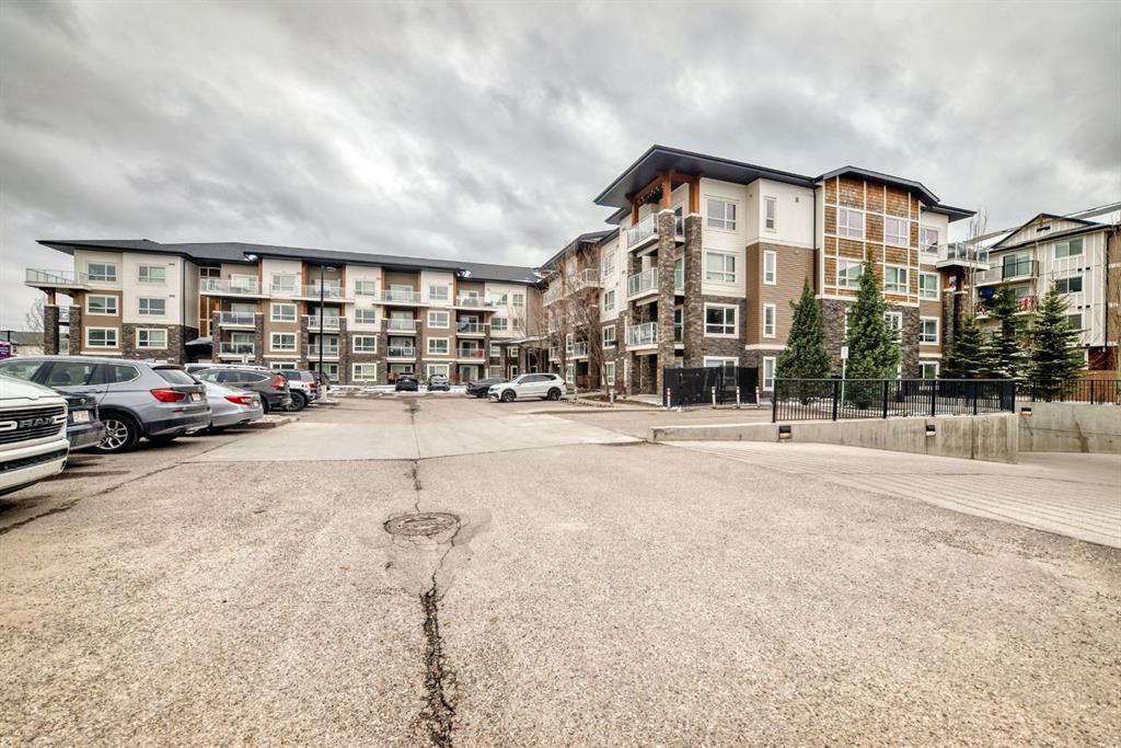 Picture for 4214, 240 Skyview Ranch Road NE