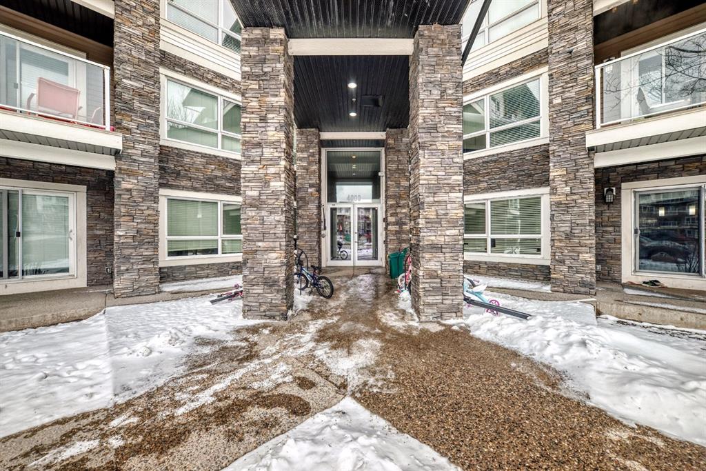Picture for 4214, 240 Skyview Ranch Road NE