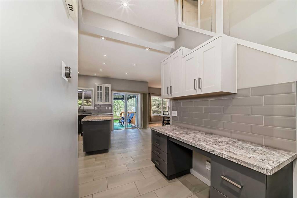 Picture for 307 Arbour Crest Road NW