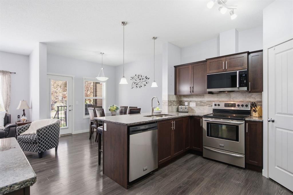 Picture for 126 Copperpond Landing SE