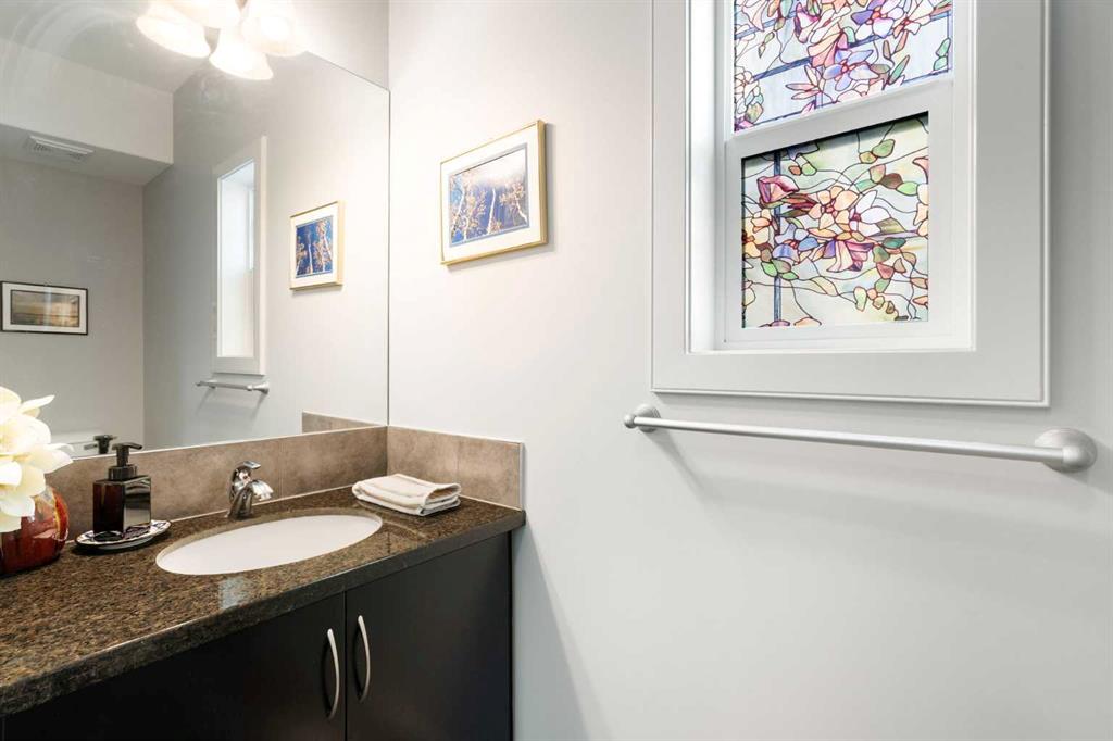 Picture for 70 Everwoods Park SW
