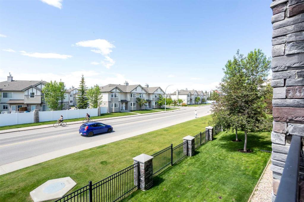 Picture for 1211, 8810 Royal Birch Boulevard NW