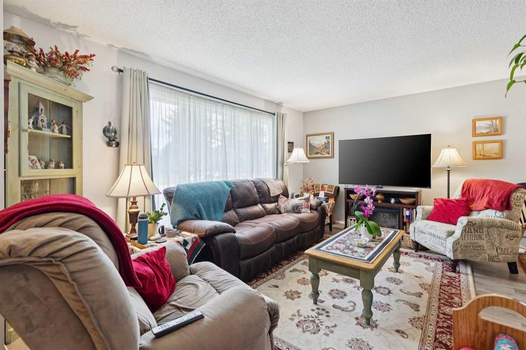 Picture for 102 Thorson Crescent 