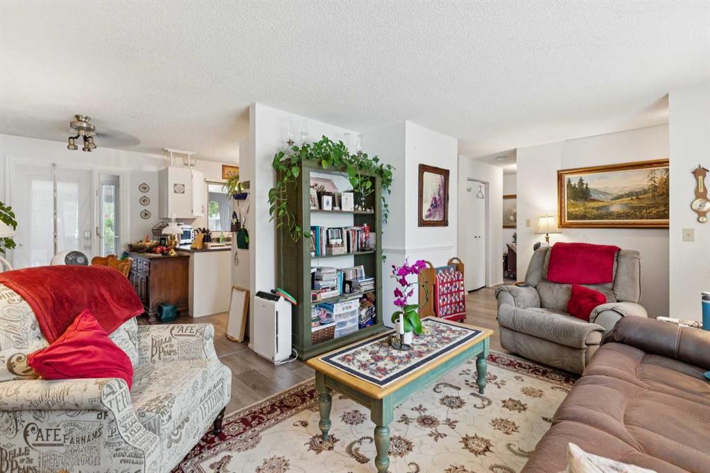 Picture for 102 Thorson Crescent 