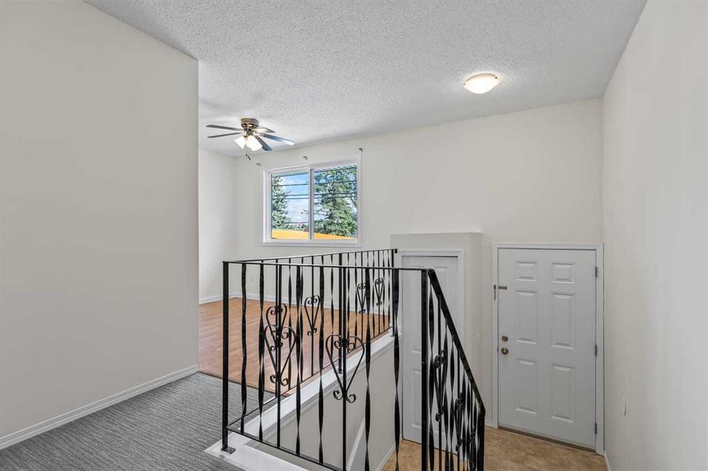 Picture for 4, 4547 7 Avenue SE
