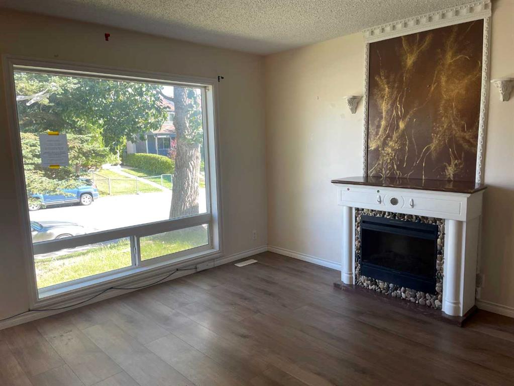Picture for 3315 56 Street NE
