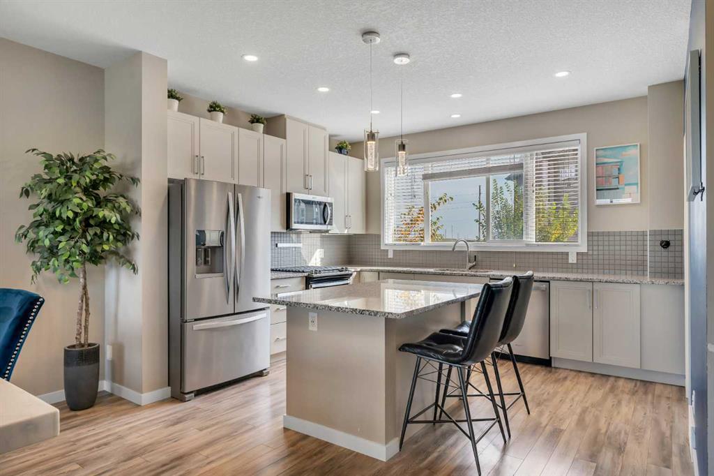 Picture for 147 Copperstone Park SE