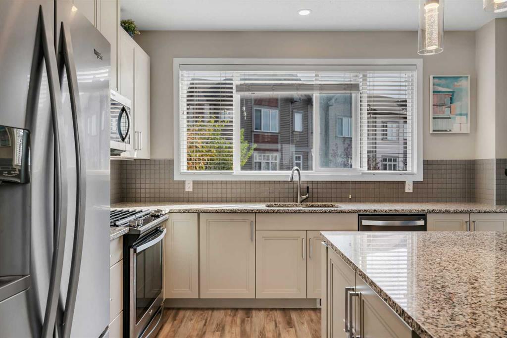 Picture for 147 Copperstone Park SE