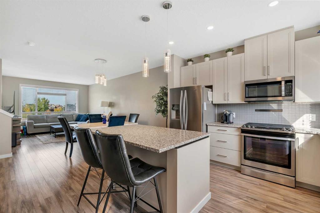 Picture for 147 Copperstone Park SE