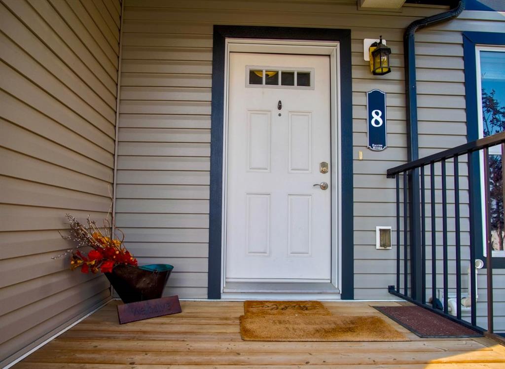 Picture for 8 Latoria Court SE