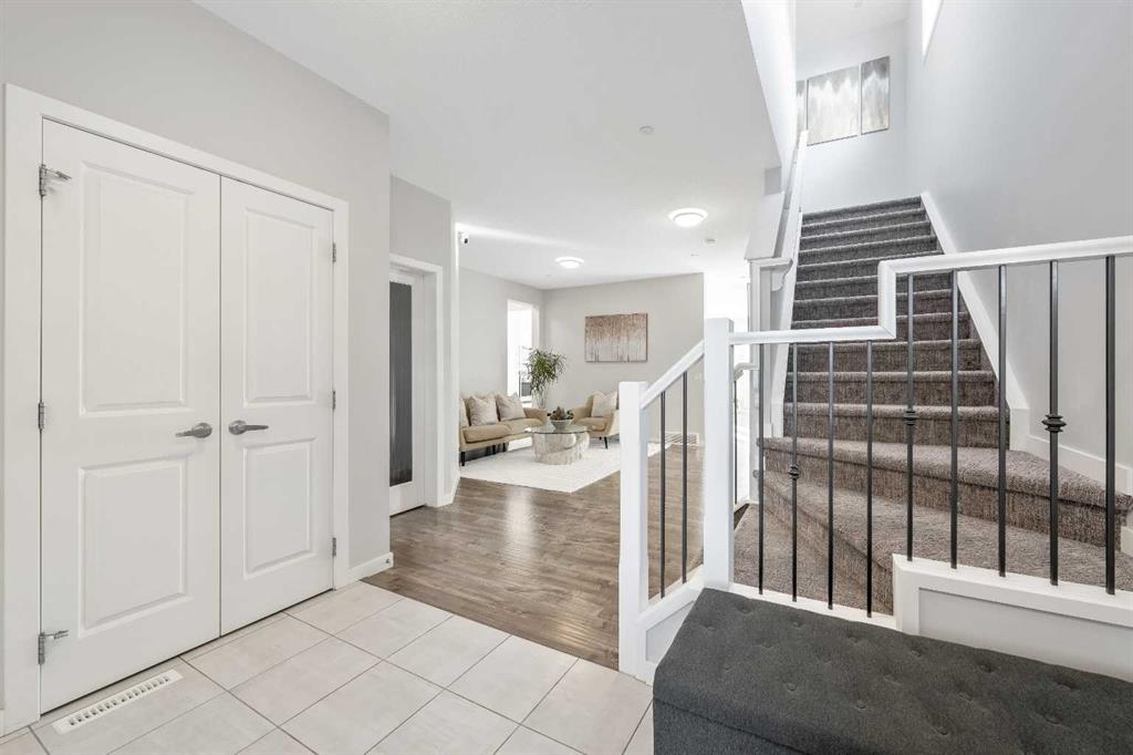 Picture for 240 Lucas Crescent NW