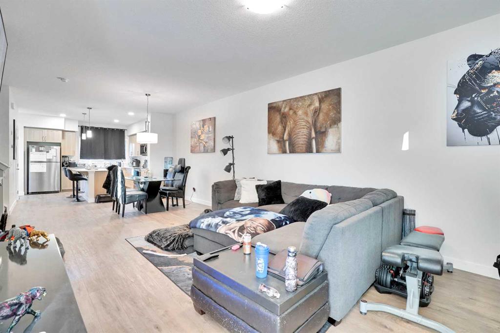 Picture for 514 Wolf Willow Boulevard SE