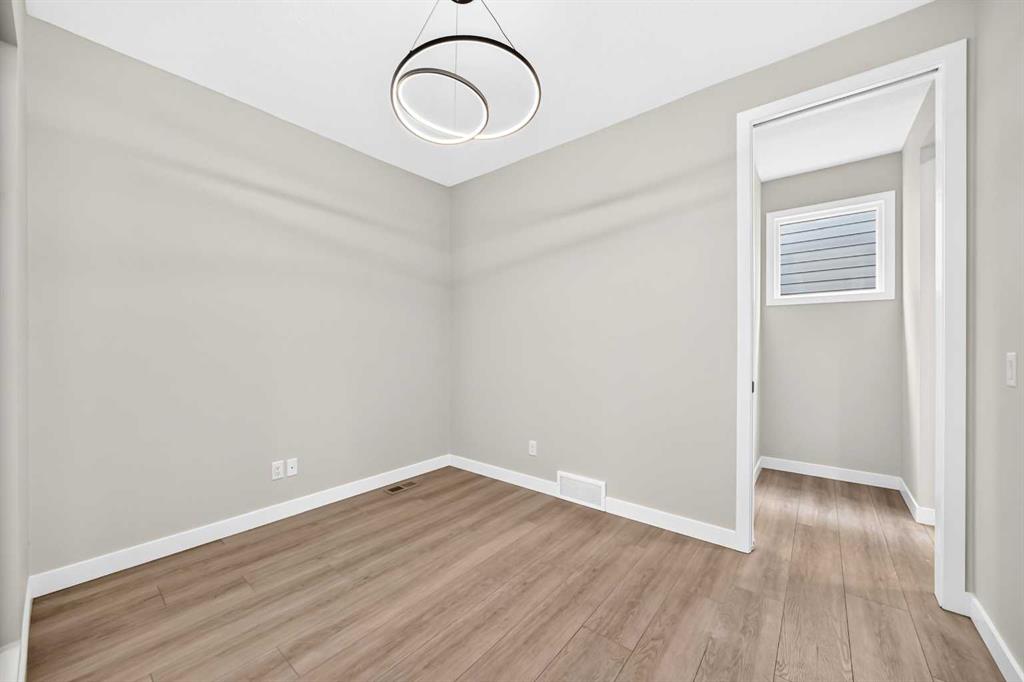 Picture for 120 Magnolia Manor SE