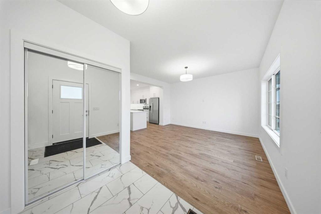 Picture for 272 Huxbury View NE