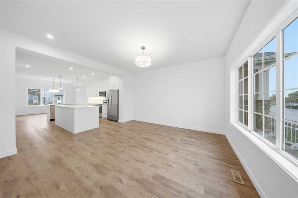 Picture for 272 Huxbury View NE