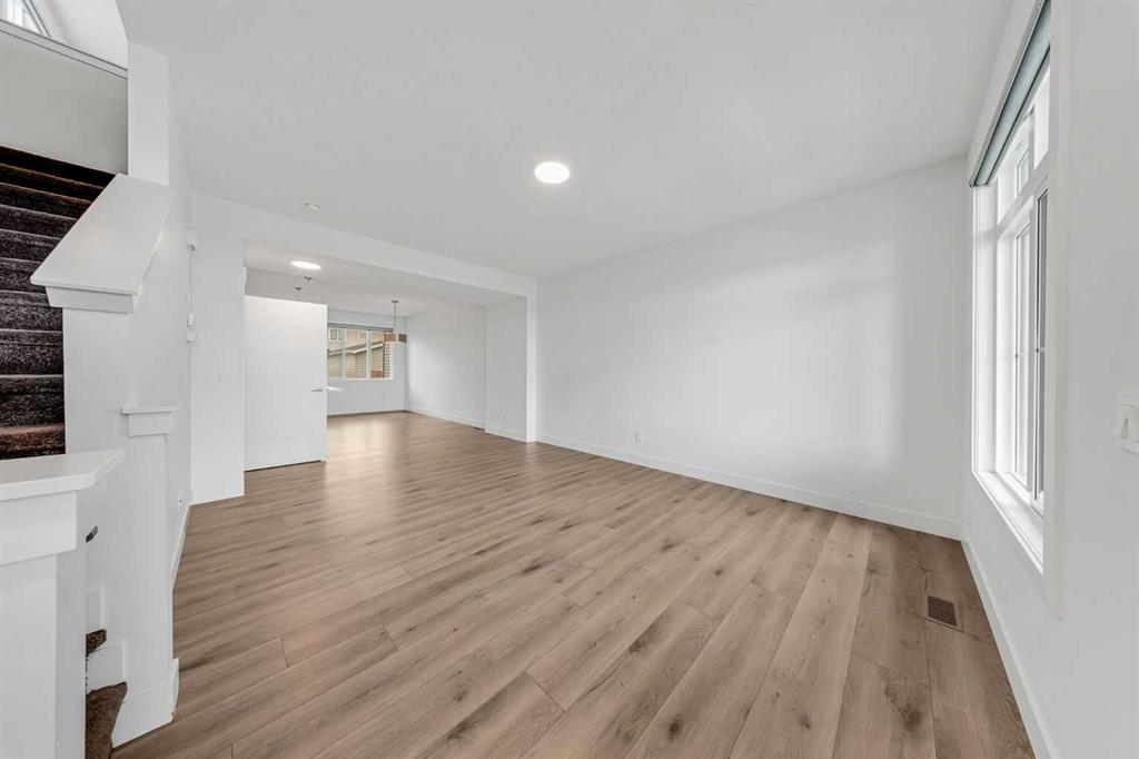 Picture for 242 Carrington Gate NW