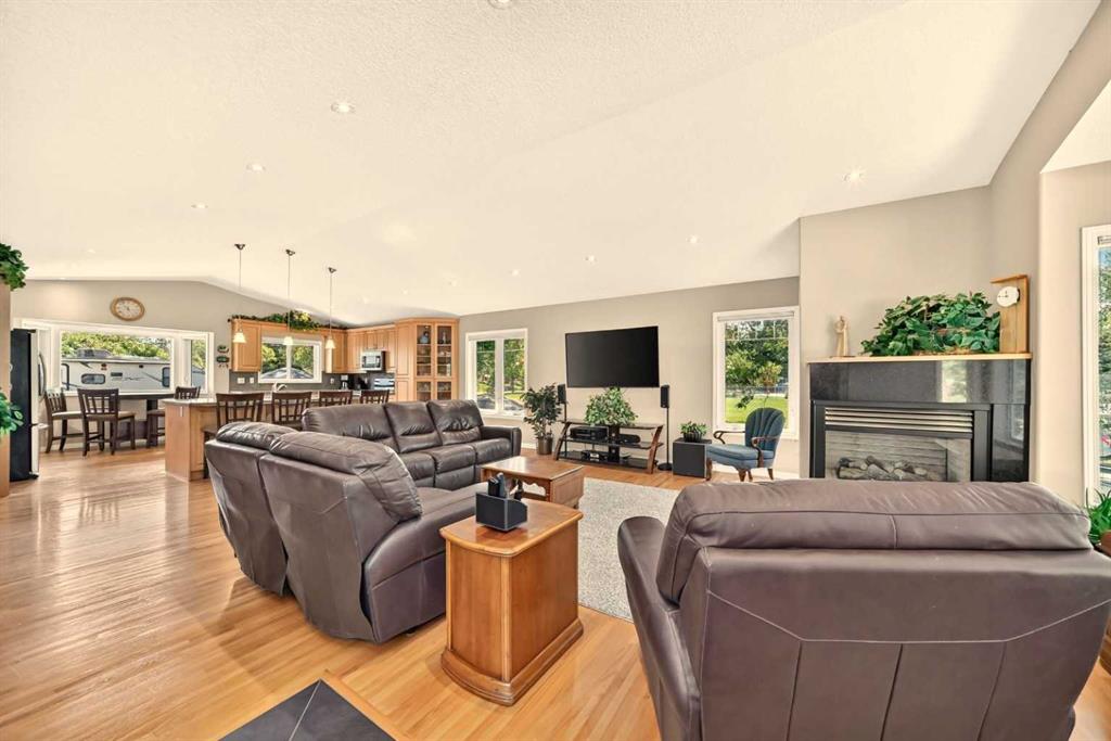 Picture for 2024 Chicoutimi Drive NW