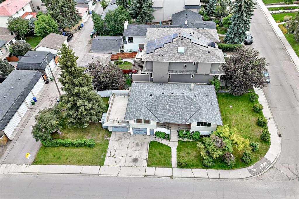 Picture for 1735 38 Avenue SW
