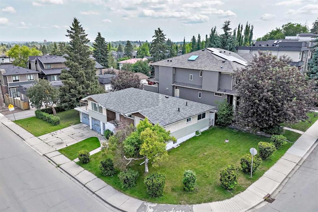 Picture for 1735 38 Avenue SW