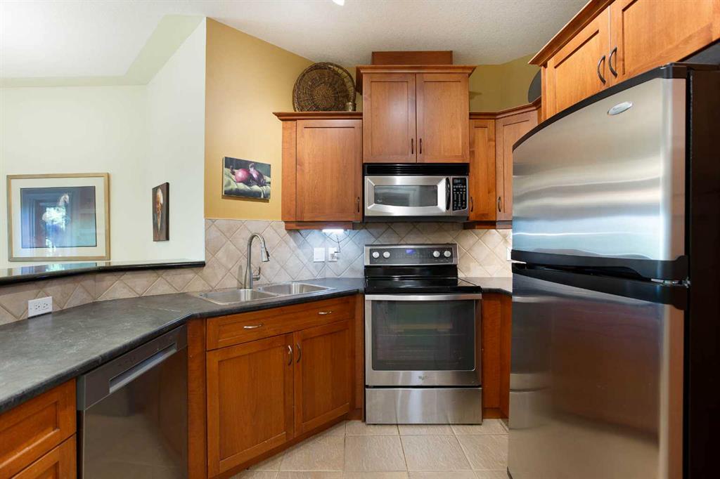 Picture for 405, 10 Discovery Ridge Close SW