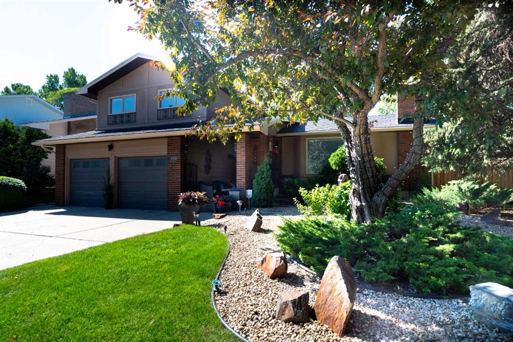 Picture for 152 Mapleburn Drive SE