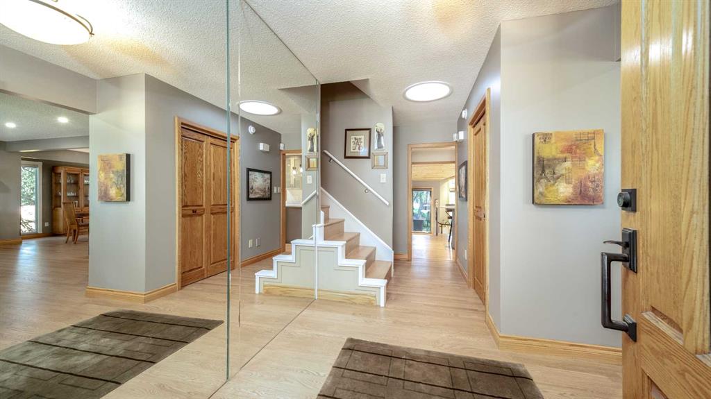 Picture for 152 Mapleburn Drive SE