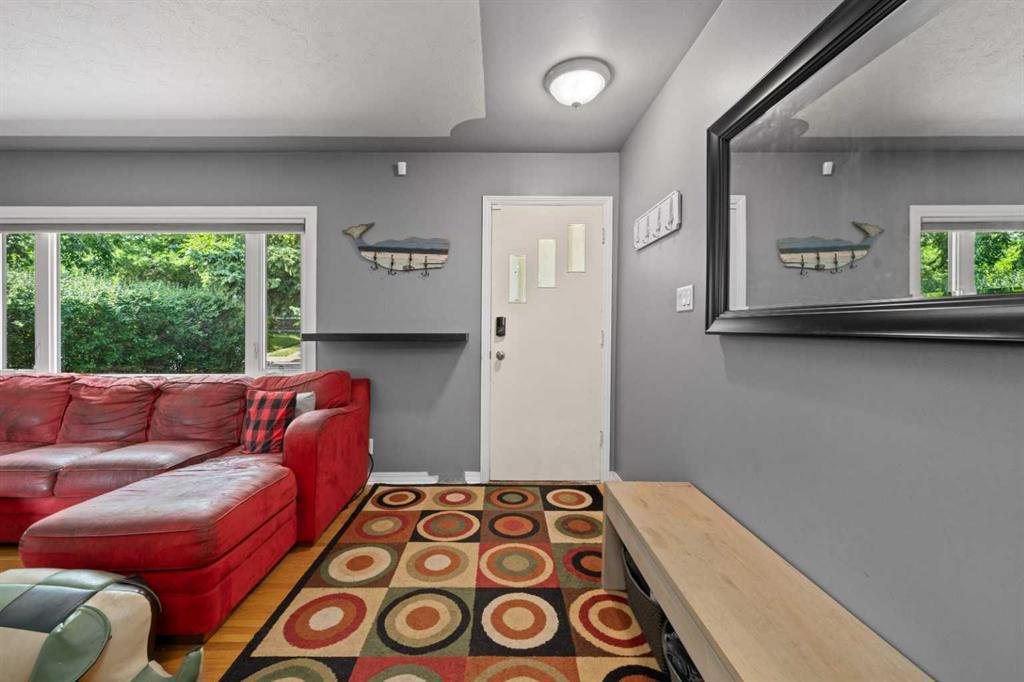 Picture for 46 Westwood Drive SW
