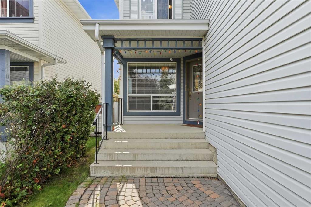 Picture for 219 Schooner Close NW