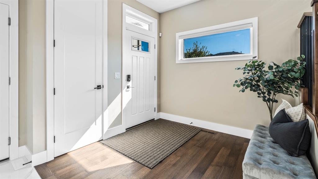 Picture for 35 Carringvue Street NW