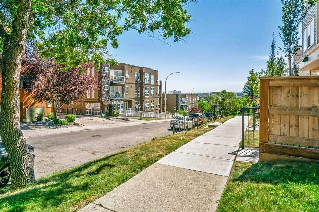 Picture for 723 5 Street NE