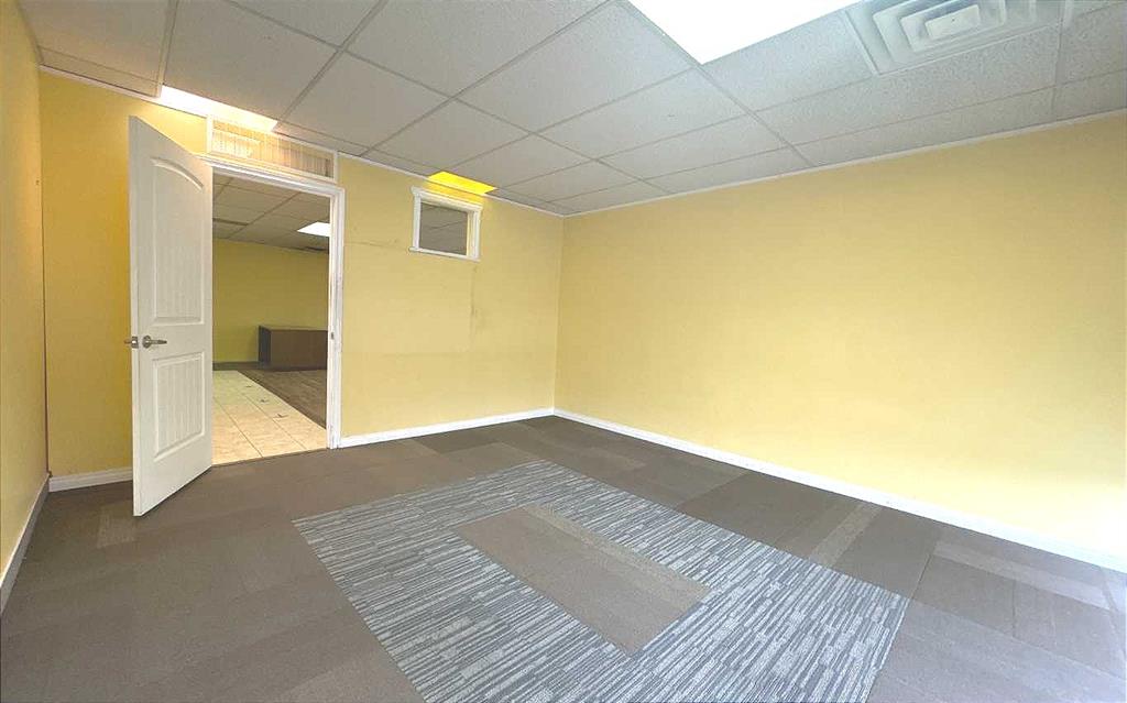 Picture for 201, 1710 Centre Street NE