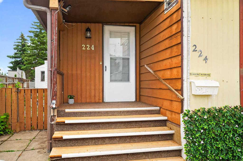 Picture for 224 Huntwell Road NE