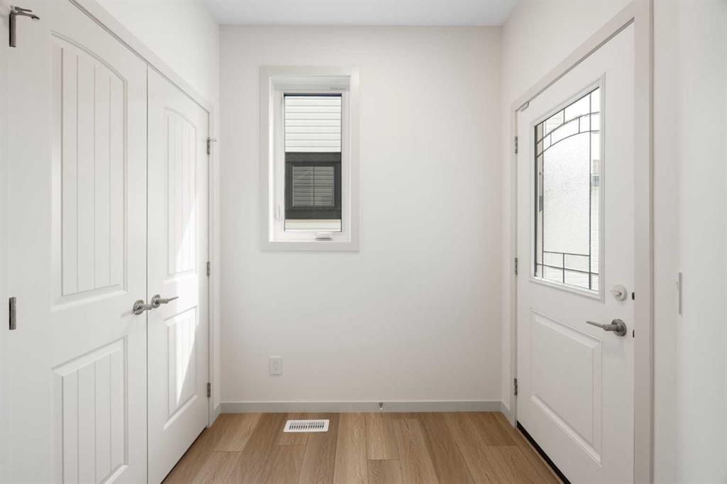 Picture for 156 Wildrose Green 
