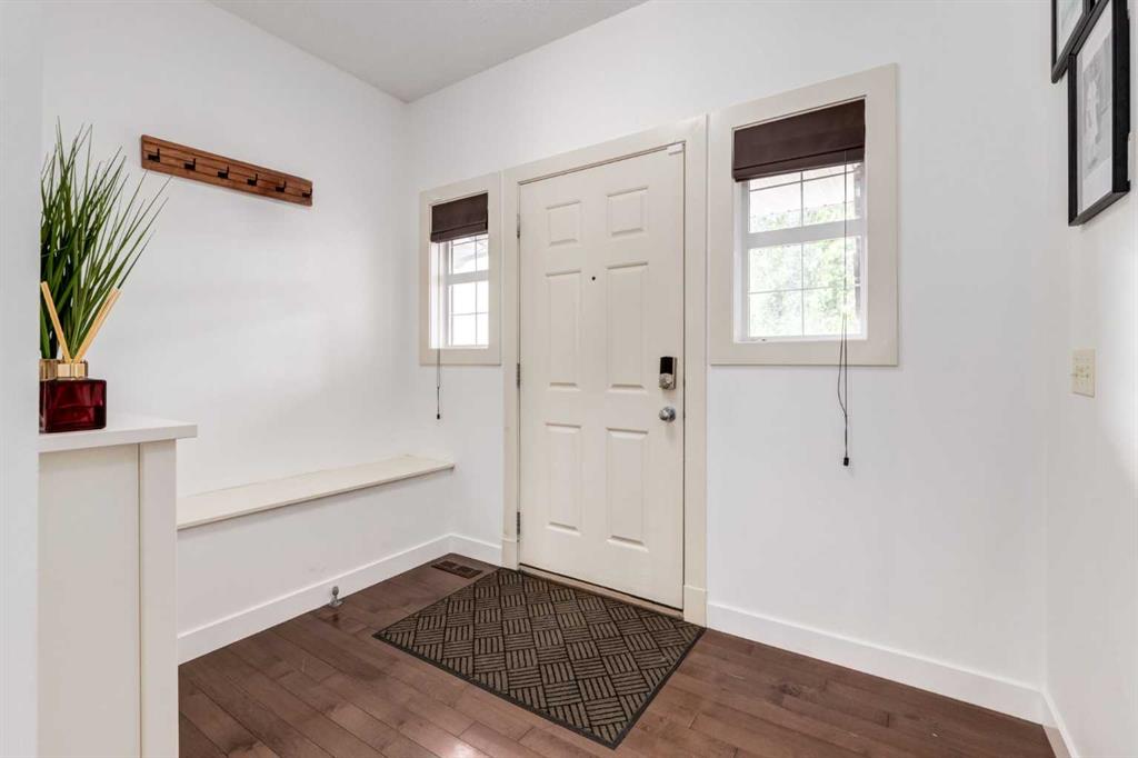 Picture for 133 Copperleaf Bay SE