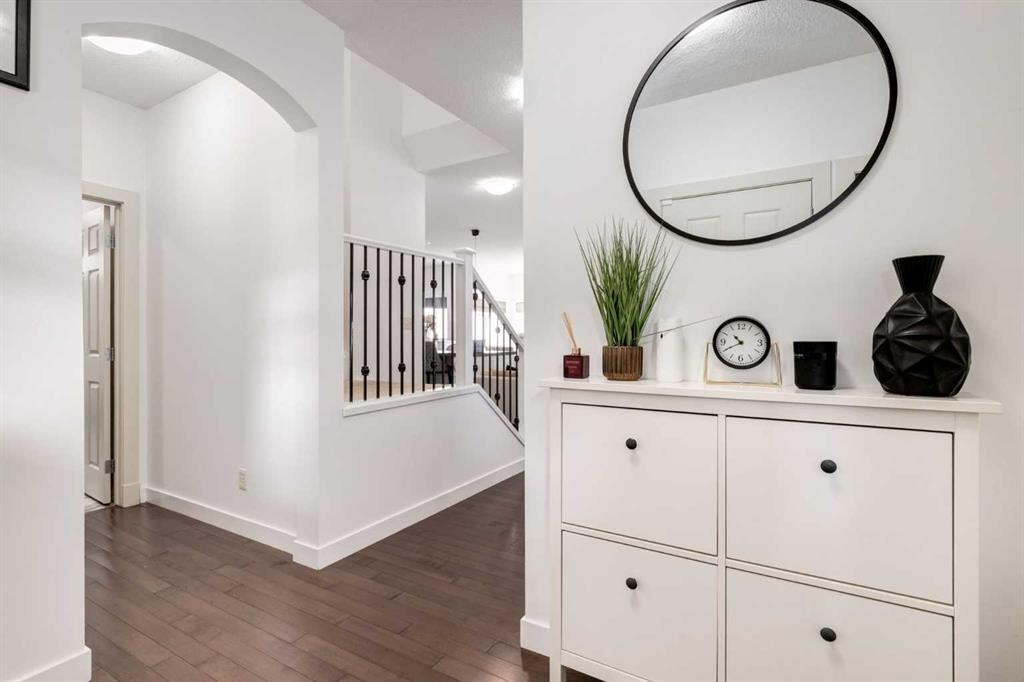 Picture for 133 Copperleaf Bay SE