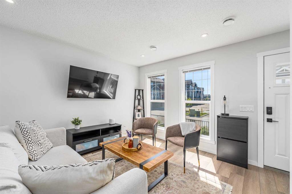 Picture for 310 Cranbrook Square SE